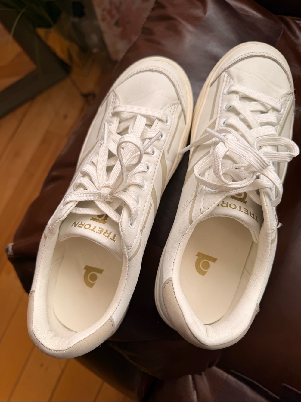 Tretorn White Low-Top Leather Sneakers with Gold Logo